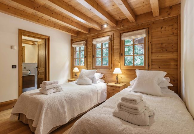 Chalet à Chamonix-Mont-Blanc - Chalet Valhalla 5*, Chamonix centre Chalet à Chamonix-Mont-Blanc - Chalet Valhalla 5*, Chamonix centre