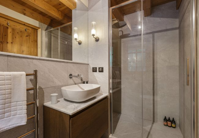 Chalet à Chamonix-Mont-Blanc - Chalet Valhalla 5*, Chamonix centre Chalet à Chamonix-Mont-Blanc - Chalet Valhalla 5*, Chamonix centre