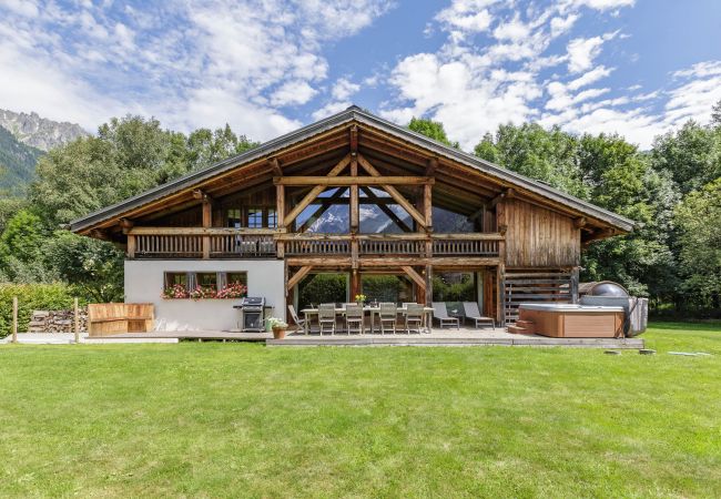 Chalet à Chamonix-Mont-Blanc - Chalet Valhalla 5*, Chamonix centre Chalet à Chamonix-Mont-Blanc - Chalet Valhalla 5*, Chamonix centre