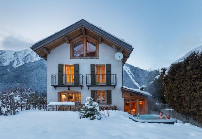 Chalet à Chamonix-Mont-Blanc - Chalet Les Tissourds Chalet à Chamonix-Mont-Blanc - Chalet Les Tissourds