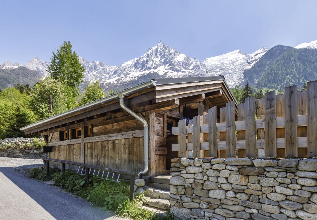 Cabane à Chamonix-Mont-Blanc - Simon's Mazot à Chamonix