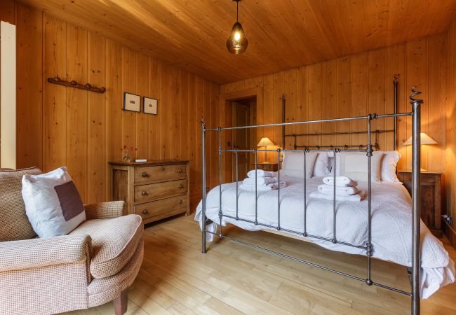 Chalet à Chamonix-Mont-Blanc - Chalet Scierie - luxe avec jacuzzi Chalet à Chamonix-Mont-Blanc - Chalet Scierie - luxe avec jacuzzi
