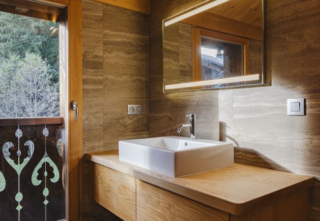 Chalet à Chamonix-Mont-Blanc - Chalet Scierie - luxe avec jacuzzi Chalet à Chamonix-Mont-Blanc - Chalet Scierie - luxe avec jacuzzi