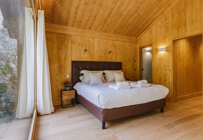 Chalet à Chamonix-Mont-Blanc - Chalet Scierie - luxe avec jacuzzi Chalet à Chamonix-Mont-Blanc - Chalet Scierie - luxe avec jacuzzi