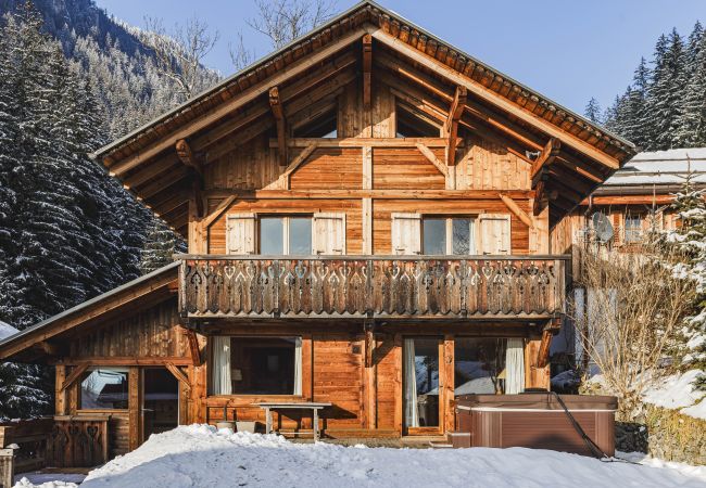 Chalet à Chamonix-Mont-Blanc - Chalet Scierie - luxe avec jacuzzi