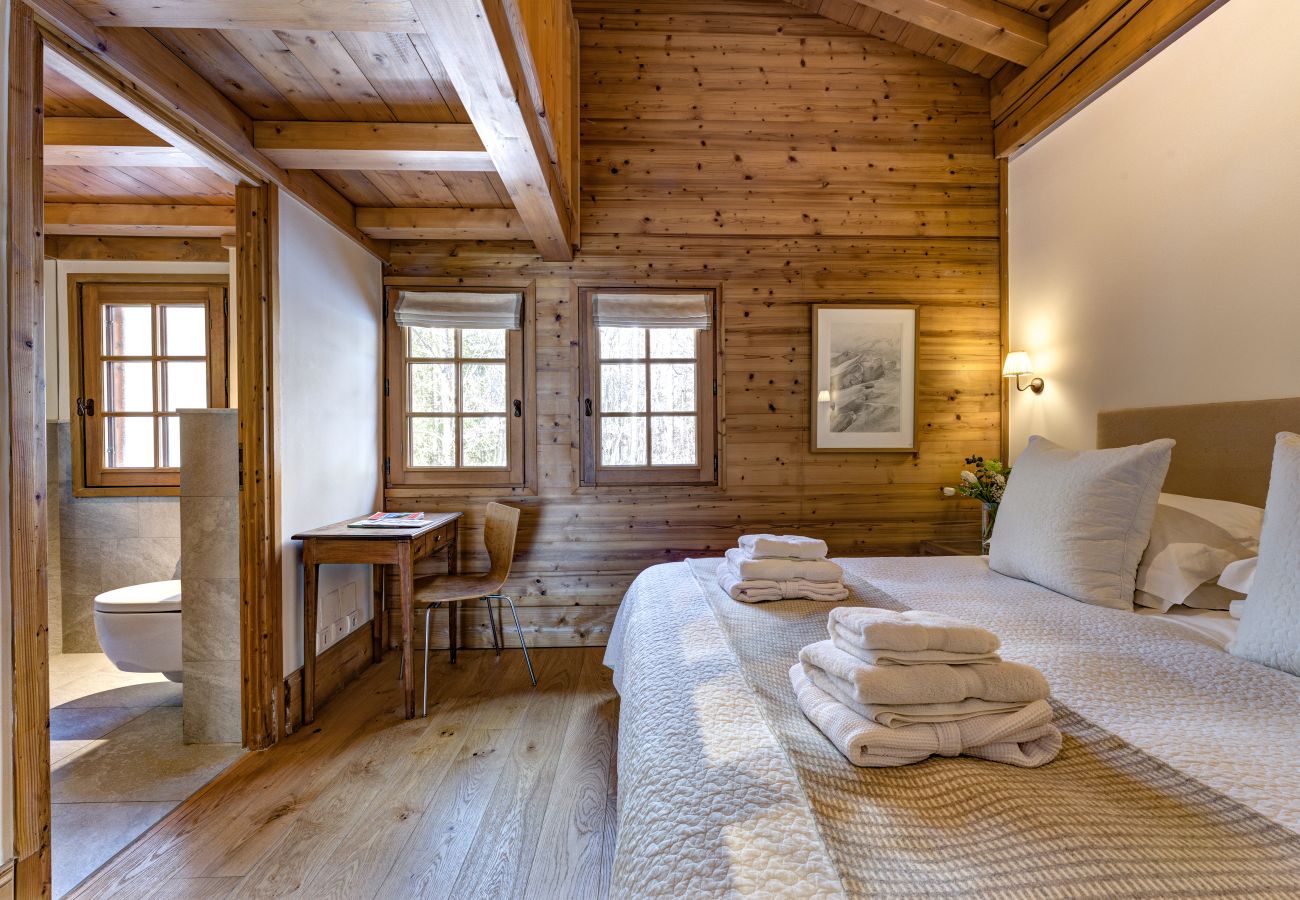 Chalet in Chamonix-Mont-Blanc - Magnificent Chalet Valhalla 5*, central Chamonix