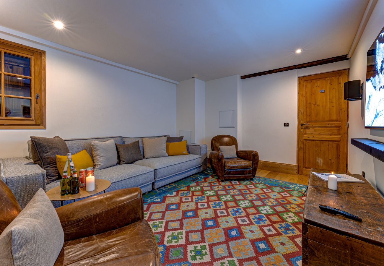 Chalet in Chamonix-Mont-Blanc - Magnificent Chalet Valhalla 5*, central Chamonix