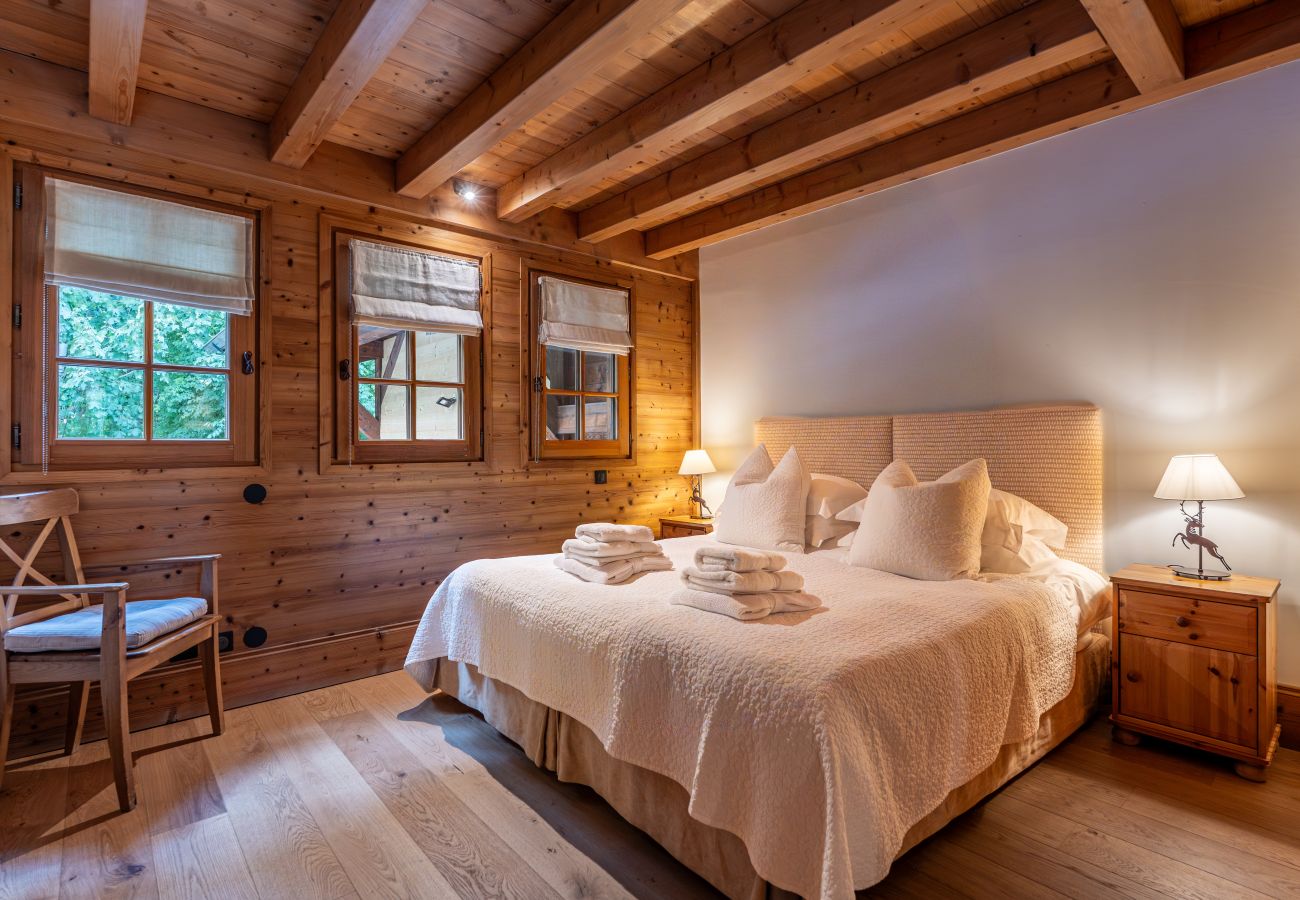 Chalet in Chamonix-Mont-Blanc - Magnificent Chalet Valhalla 5*, central Chamonix