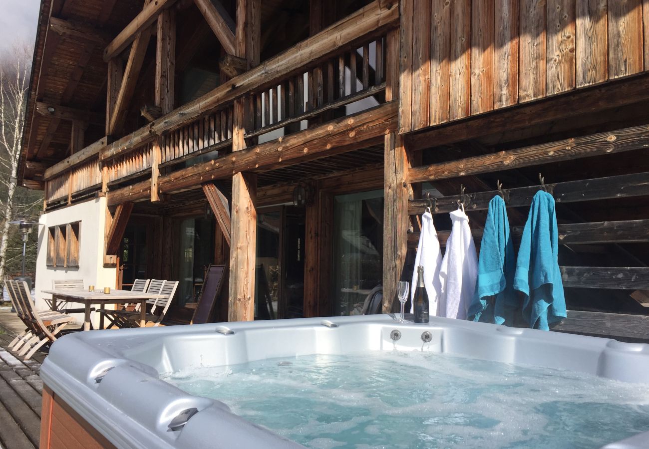 Chalet in Chamonix-Mont-Blanc - Magnificent Chalet Valhalla 5*, central Chamonix