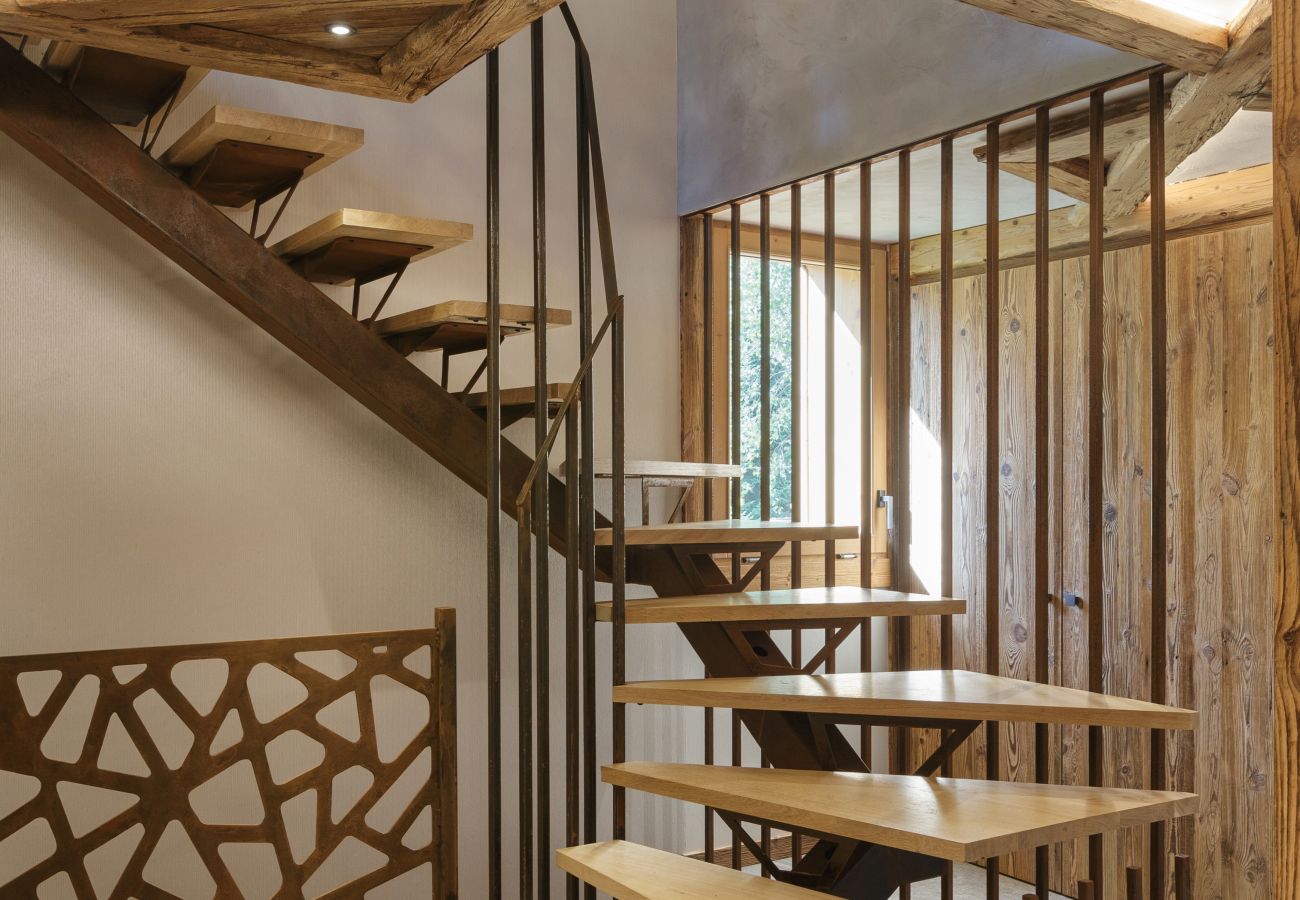 Chalet in Chamonix-Mont-Blanc - Chalet Blaitière Contemporary Luxury