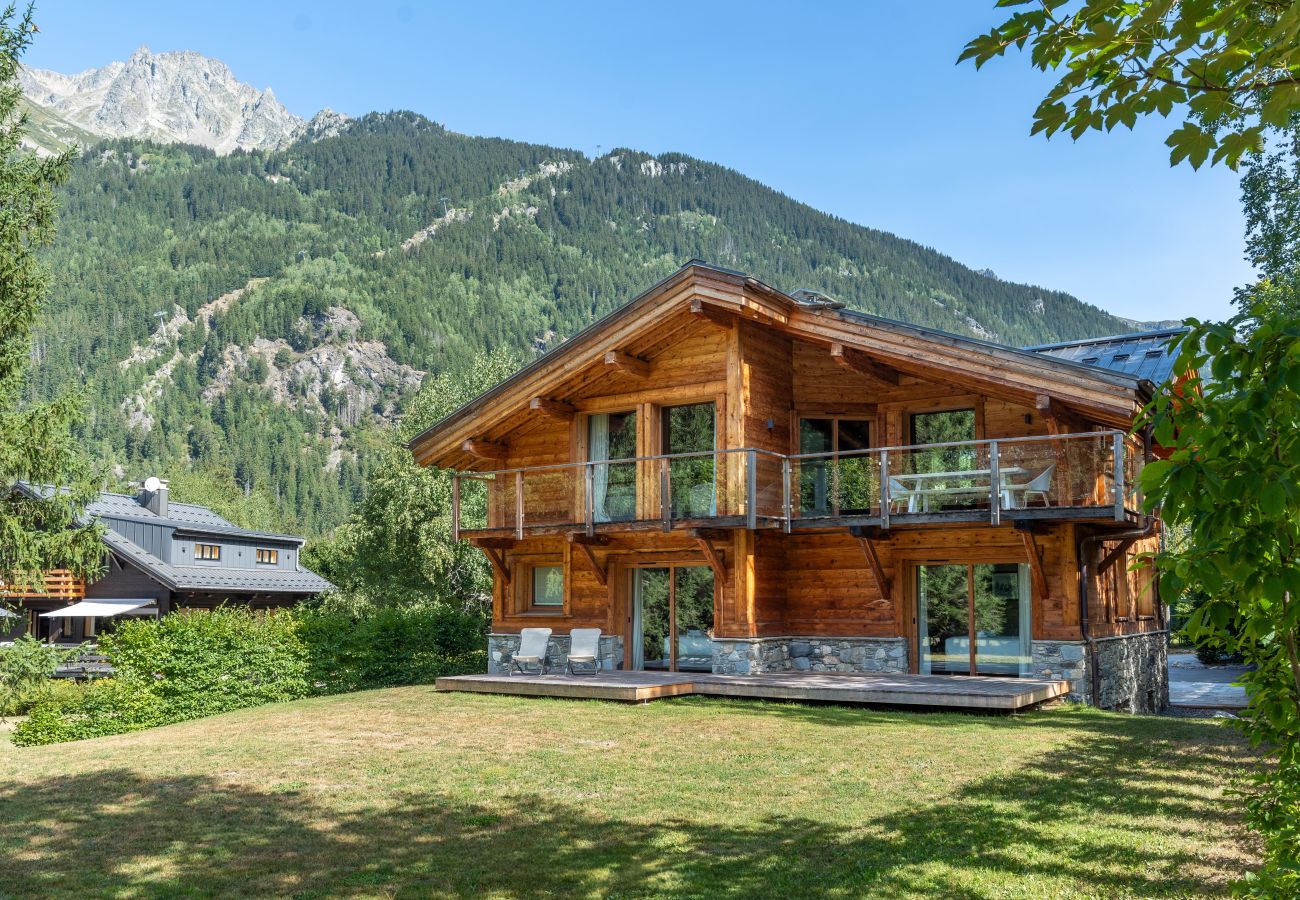 Chalet in Chamonix-Mont-Blanc - Chalet Blaitière Contemporary Luxury