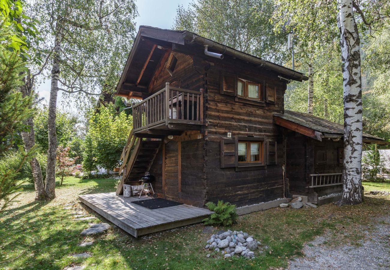 Cabin in Chamonix-Mont-Blanc - Mazot Les Tines, with hot tub