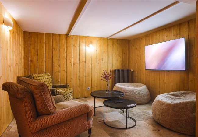 Chalet in Chamonix-Mont-Blanc - Chalet Scierie - luxury chalet with hot tub Chalet in Chamonix-Mont-Blanc - Chalet Scierie - luxury chalet with hot tub