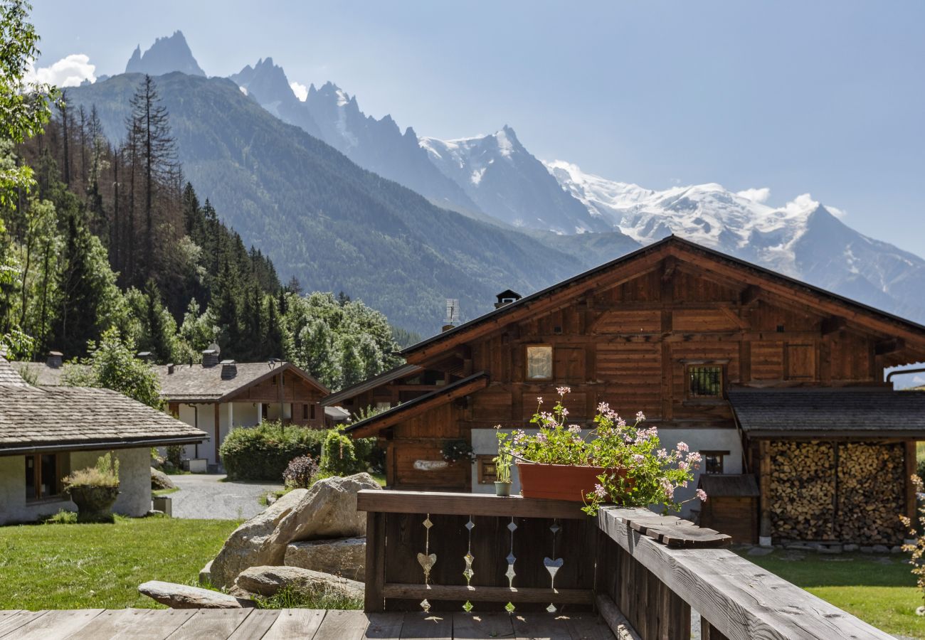 Chalet in Chamonix-Mont-Blanc - Chalet Scierie - luxury chalet with hot tub