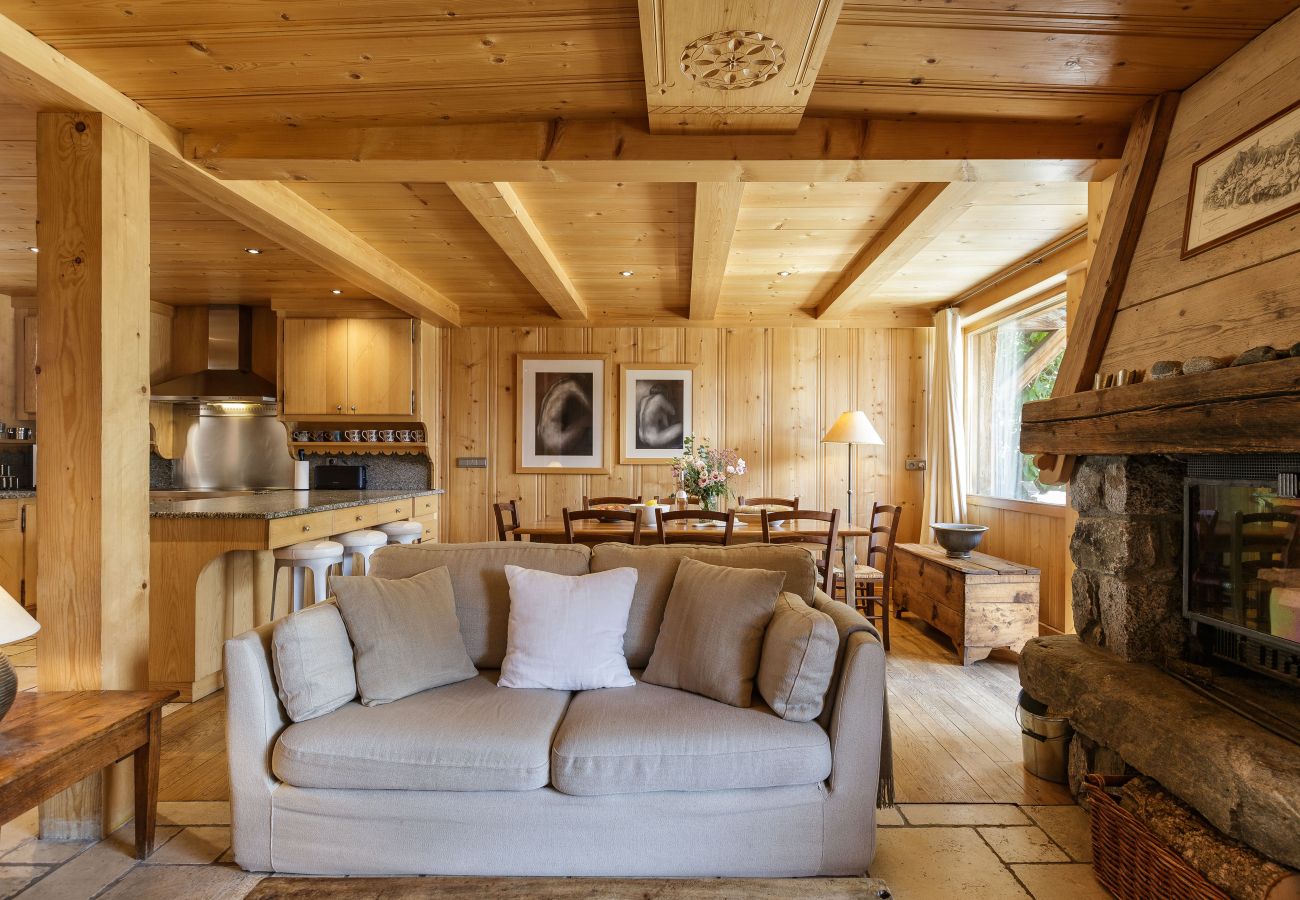 Chalet in Chamonix-Mont-Blanc - Chalet Scierie - luxury chalet with hot tub