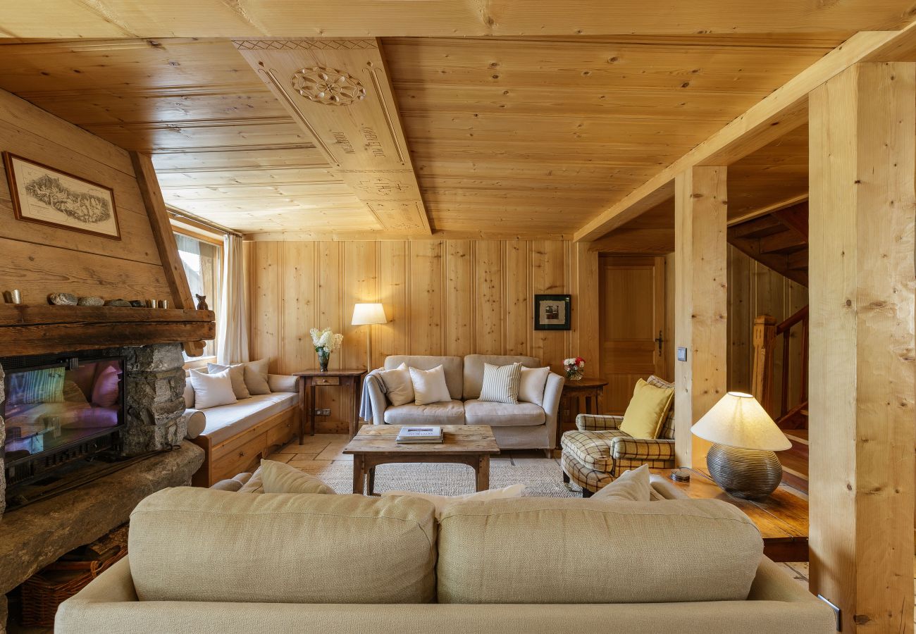 Chalet in Chamonix-Mont-Blanc - Chalet Scierie - luxury chalet with hot tub