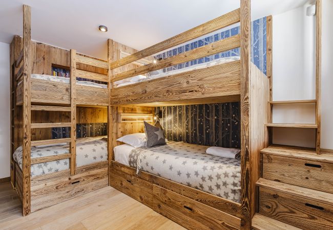 Chalet in Chamonix-Mont-Blanc - Chalet Black Squirrel luxury retreat with hot tub, sauna Chalet in Chamonix-Mont-Blanc - Chalet Black Squirrel luxury retreat with hot tub, sauna