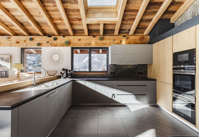 Chalet in Chamonix-Mont-Blanc - Chalet Black Squirrel luxury retreat with hot tub, sauna Chalet in Chamonix-Mont-Blanc - Chalet Black Squirrel luxury retreat with hot tub, sauna