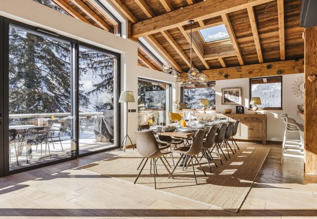 Chalet in Chamonix-Mont-Blanc - Chalet Black Squirrel luxury retreat with hot tub, sauna Chalet in Chamonix-Mont-Blanc - Chalet Black Squirrel luxury retreat with hot tub, sauna