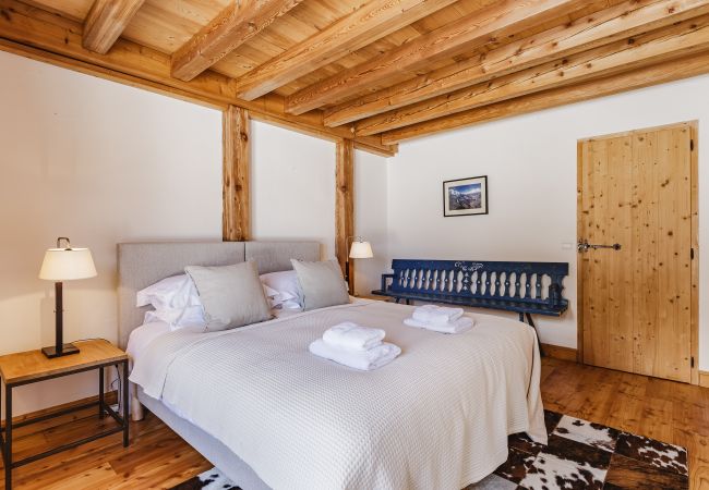 Chalet in Chamonix-Mont-Blanc - Chalet Guapa, mountain escape with hot tub Chalet in Chamonix-Mont-Blanc - Chalet Guapa, mountain escape with hot tub
