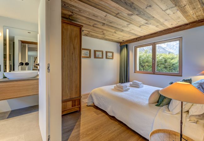 Chalet in Chamonix-Mont-Blanc - Chalet Fortuna, a jewel in central Chamonix Chalet in Chamonix-Mont-Blanc - Chalet Fortuna, a jewel in central Chamonix