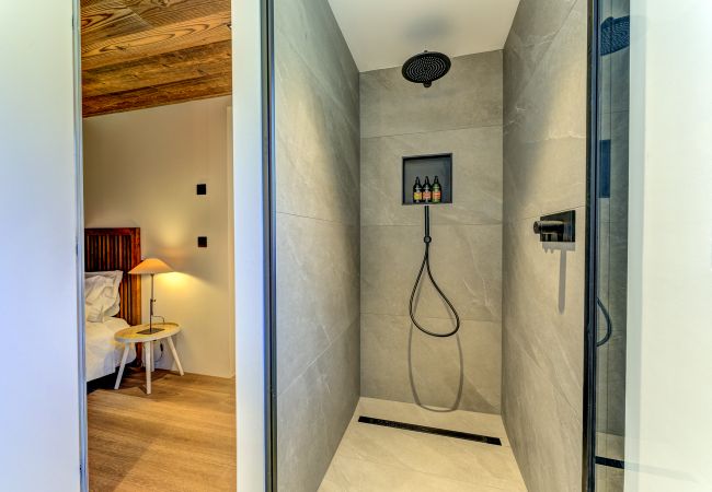 Chalet in Chamonix-Mont-Blanc - Chalet Fortuna, a jewel in central Chamonix Chalet in Chamonix-Mont-Blanc - Chalet Fortuna, a jewel in central Chamonix