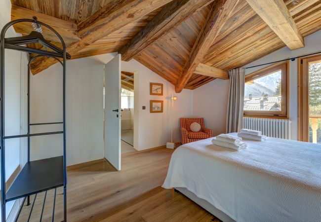 Chalet in Chamonix-Mont-Blanc - Chalet Fortuna, a jewel in central Chamonix Chalet in Chamonix-Mont-Blanc - Chalet Fortuna, a jewel in central Chamonix