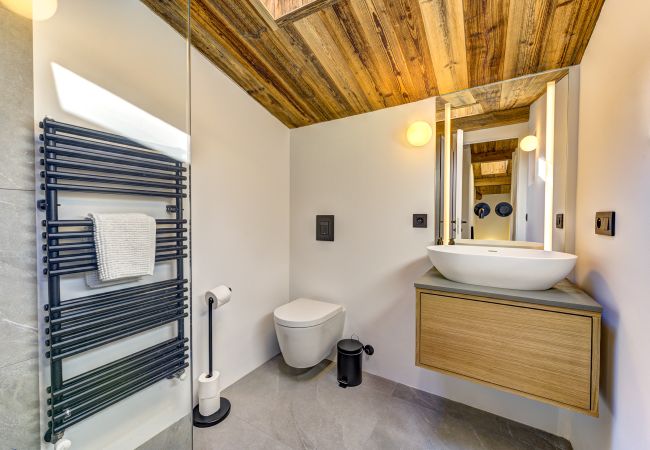 Chalet in Chamonix-Mont-Blanc - Chalet Fortuna, a jewel in central Chamonix Chalet in Chamonix-Mont-Blanc - Chalet Fortuna, a jewel in central Chamonix